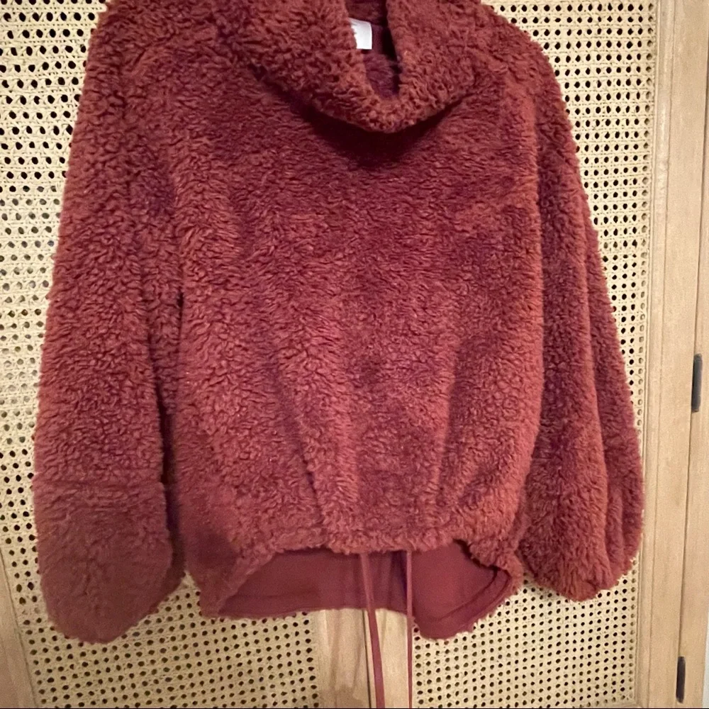 Lululemon XS/S Warm Restore Sherpa Pullover